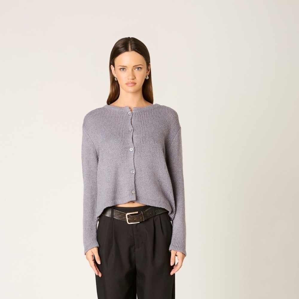 Nia Ariana Cardigan Gray Wool Size L/XL Relaxed Fit Crew Neck Dropped Shoulders